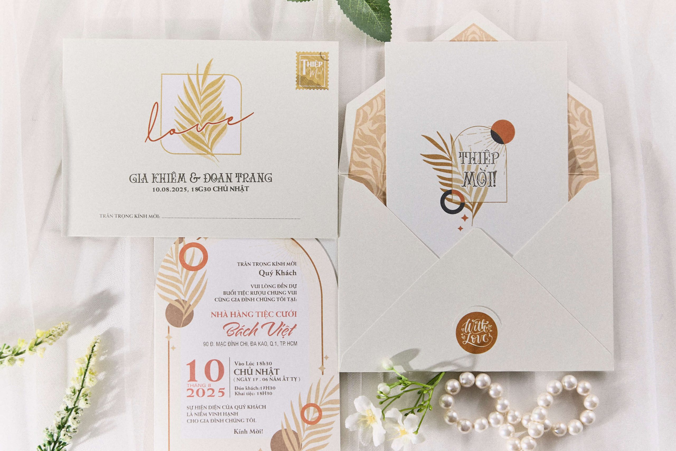 Xu hướng thiệp cưới 2025: Màu sắc và phong cách lên ngôi