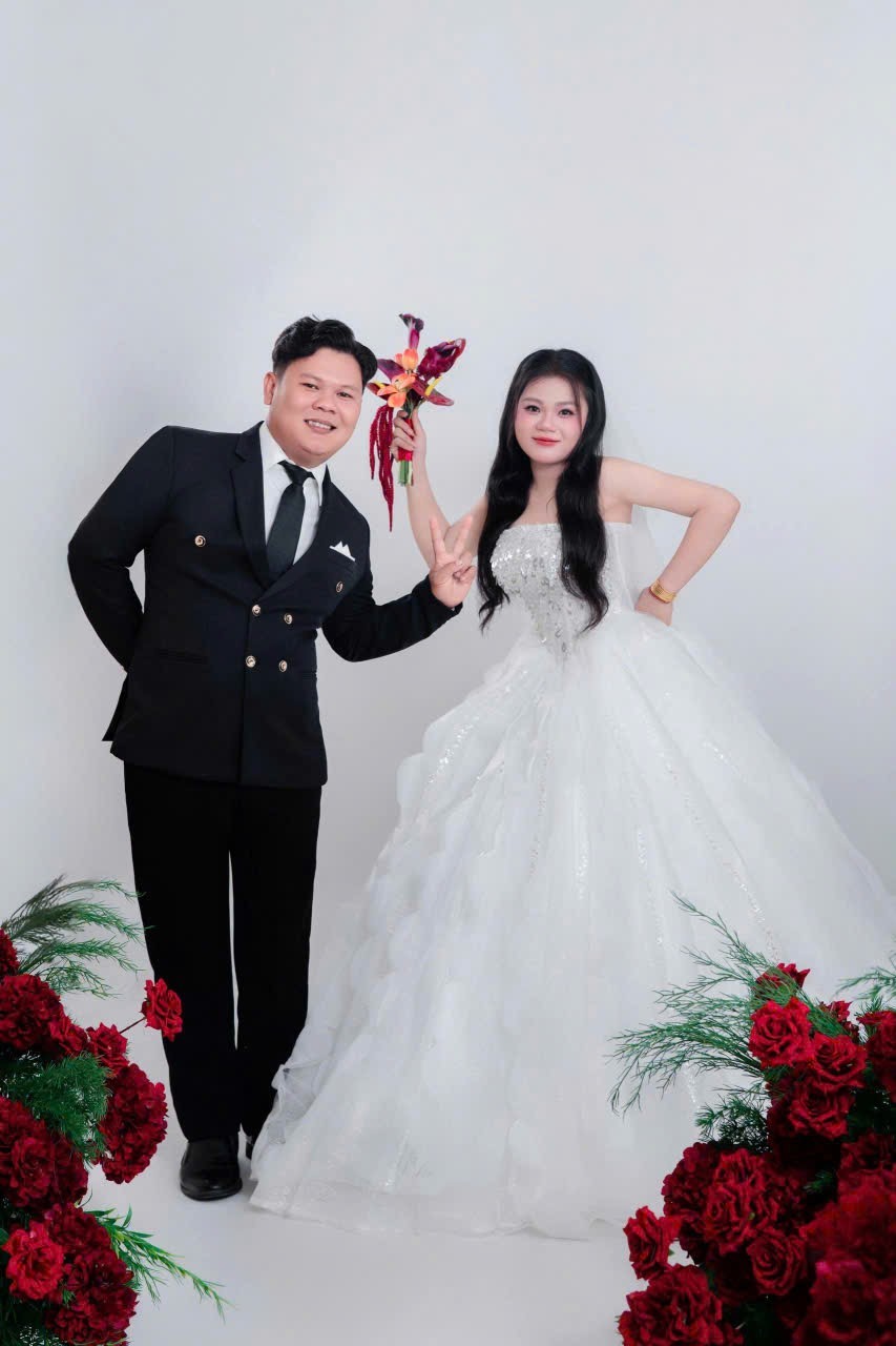 Thiệp cưới online HAPPY WEDDING từ Zenlove